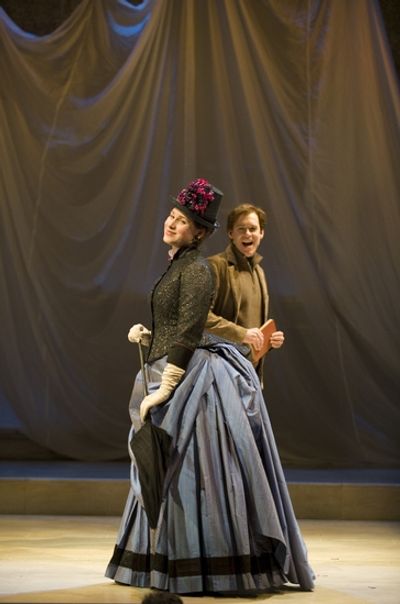 	 Julie Martell and Steven Sutcliffe Photo
