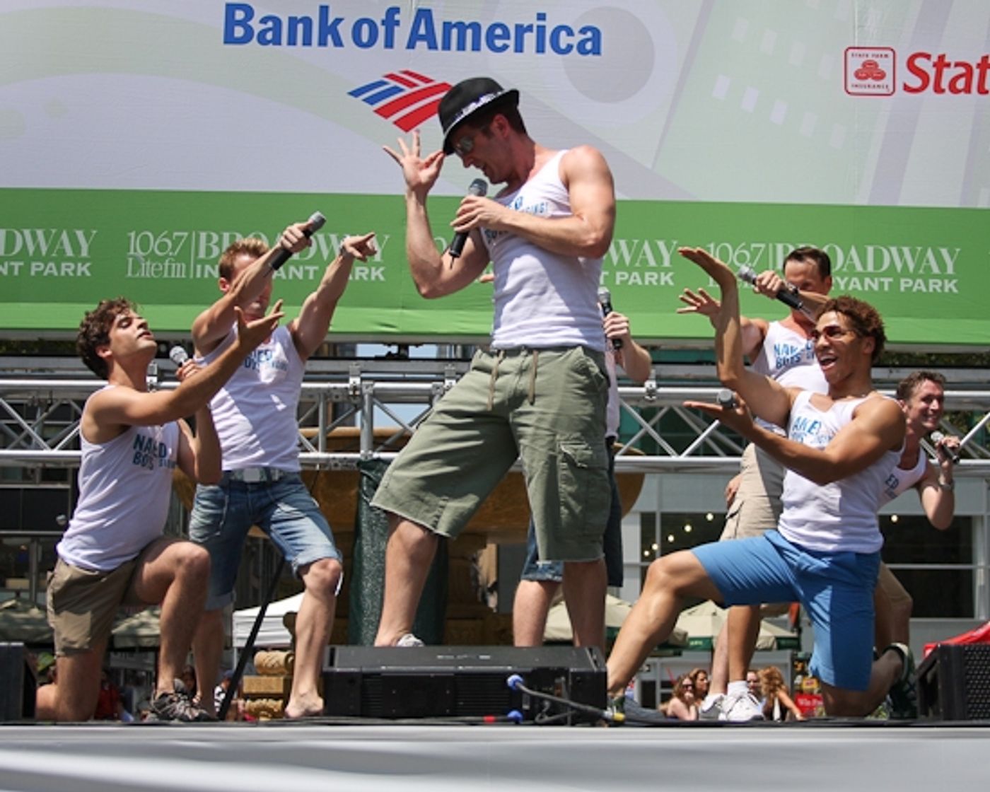 Photo Coverage: 'SHREK', 'NAKED', CHICAGO And JERSEY BOYS Perform At 'BROADWAY IN BRYANT PARK'  Image