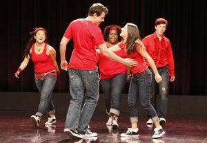 Jenna Ushkowitz, Cory Monteith, Amber Riley, Lea Michele and Chris Colfer Photo