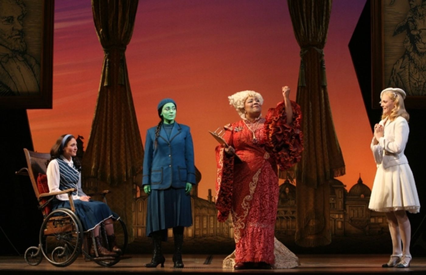 Photo Flash: WICKED Opens In San Diego At The Civic Theatre Photo Flash: WICKED Opens In San Diego At The Civic Theatre Image