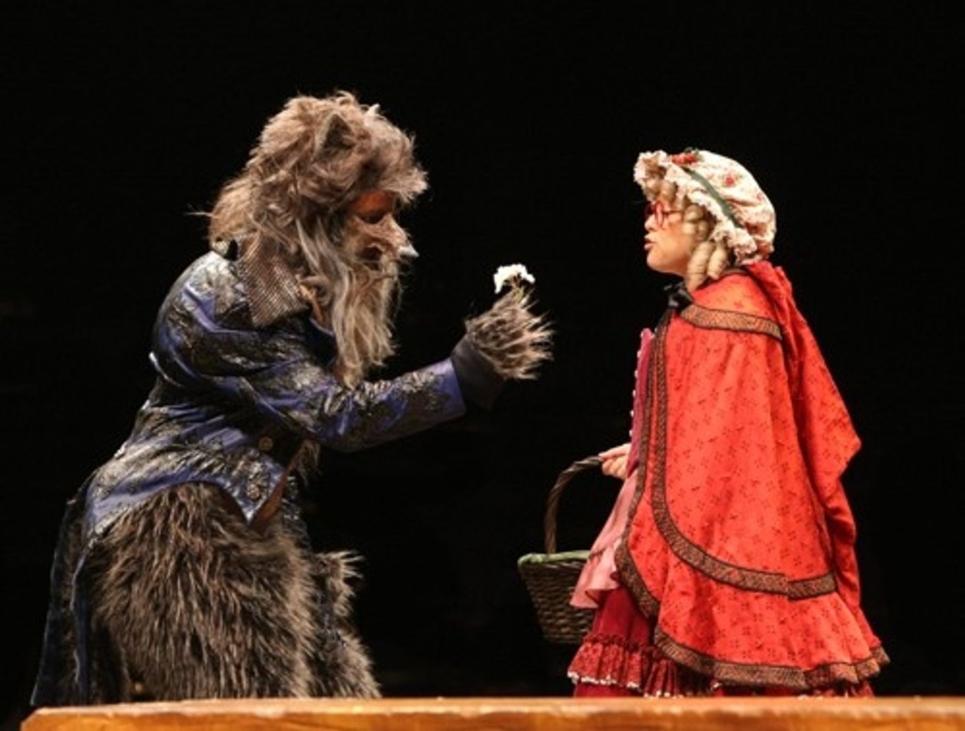 Photo Flash: Music Circus' INTO THE WOODS, Starring Denman And Lewis Photo Flash: Music Circus' INTO THE WOODS, Starring Denman And Lewis Image