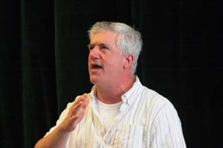 Photo Flash: Tony Winner Gregory Jbara Visits Broadway Artists Alliance Image