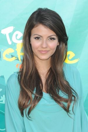 Victoria Justice Photo