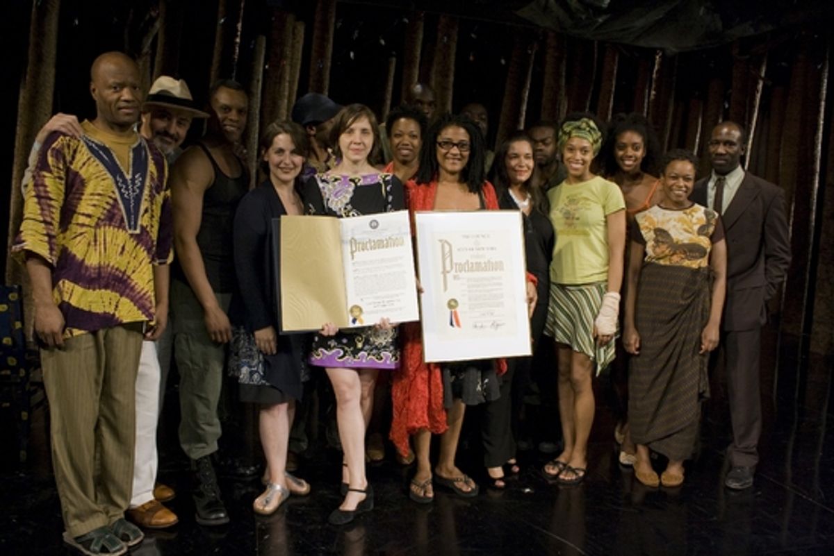 Mandy Ringfield, Kate Whoriskey, Lynn Nottage, Amyre Loomis and the Cast of 'Ruined' at 