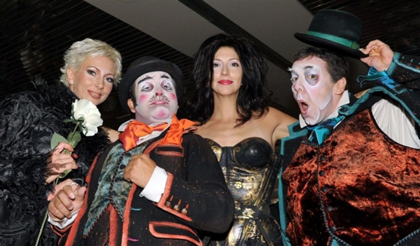 Photo Flash: Cirque du Soleil Welcomes 'ELVIS' Show Cast To Las Vegas' McCarran Airport  Image