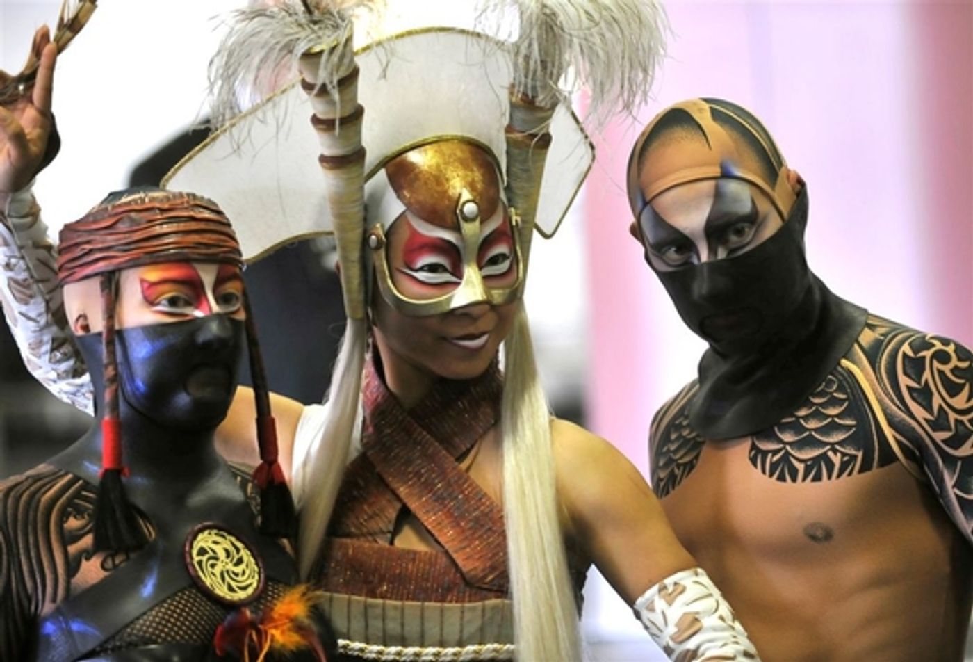 Photo Flash: Cirque du Soleil Welcomes 'ELVIS' Show Cast To Las Vegas' McCarran Airport  Image