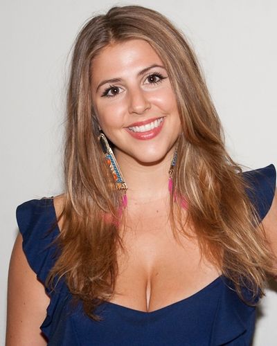 Singer/Songwriter Hillary Johnson Photo