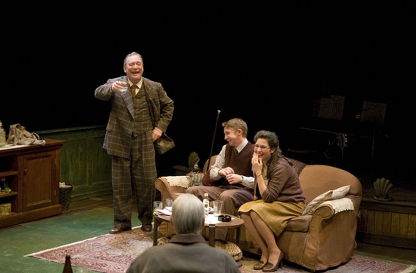 Photo Flash: THE ENTERTAINER Runs At The Studio Theatre Through 9/20  Image