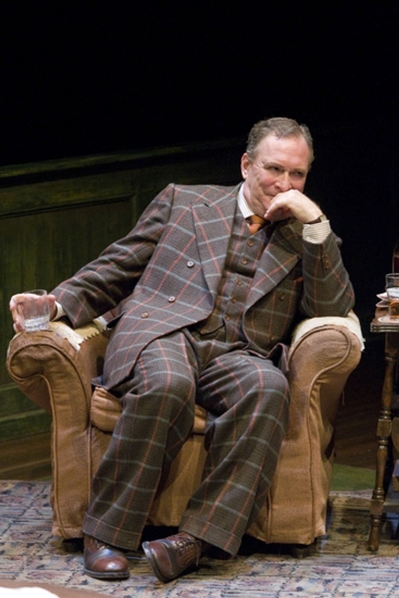 Photo Flash: THE ENTERTAINER Runs At The Studio Theatre Through 9/20  Image