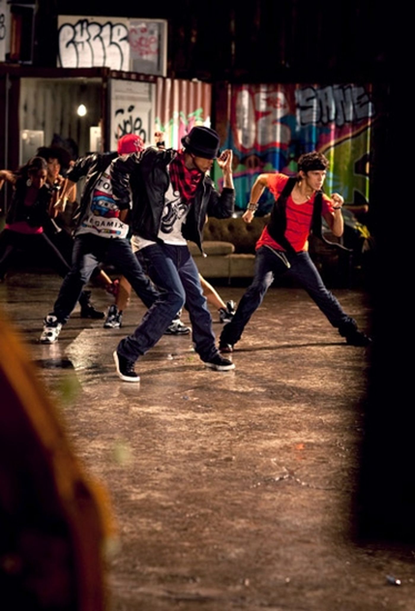 Photo Flash: MTV's 'VMA SIDE STORY' Photo Shoots Featuring Katy Perry, Ne-Yo, Taylor Swift And Cobra Starship  Image