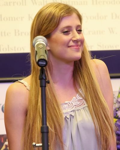 Caissie Levy Photo