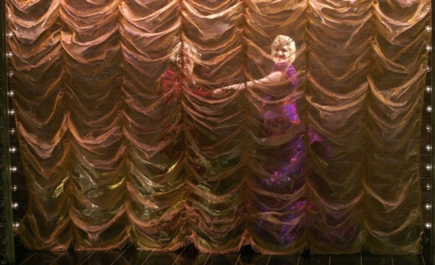 Photo Coverage EXCLUSIVE: Signature Theatre's 'DIRTY BLONDE' - Curtain Call  Image