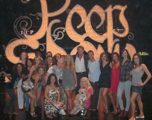 David Hasselhoff and the cast of PEEPSHOW @ BroadwayWorld David Hasselhoff and the cast of PEEPSHOW Photo