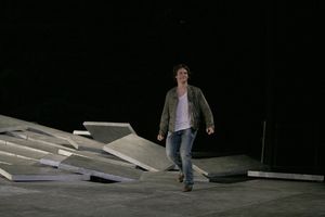 Jonathan Groff Photo