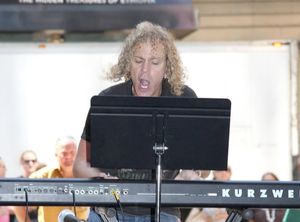 David Bryan @ BroadwayWorld David Bryan Photo