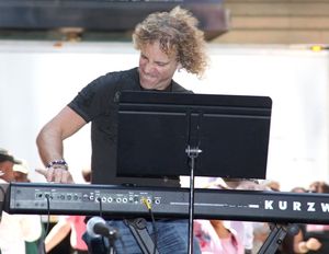David Bryan @ BroadwayWorld David Bryan Photo