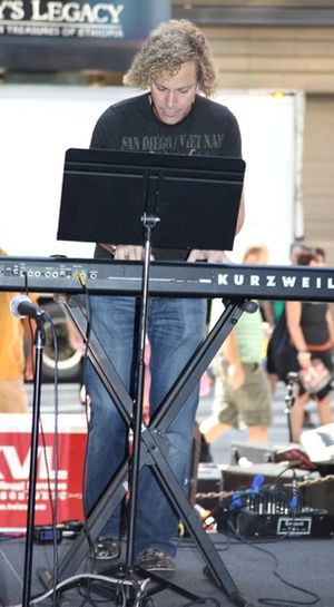 David Bryan @ BroadwayWorld David Bryan Photo