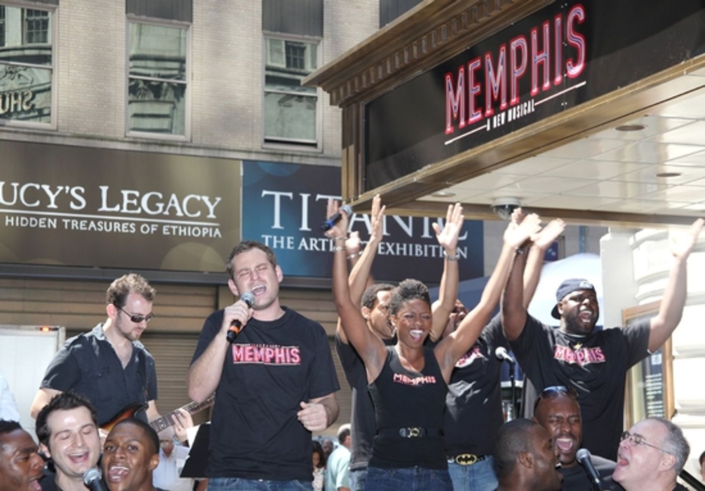 Photo Coverage: Bryan, DiPietro And The MEMPHIS Cast Celebrate Shubert Theatre Box Office Opening  Image