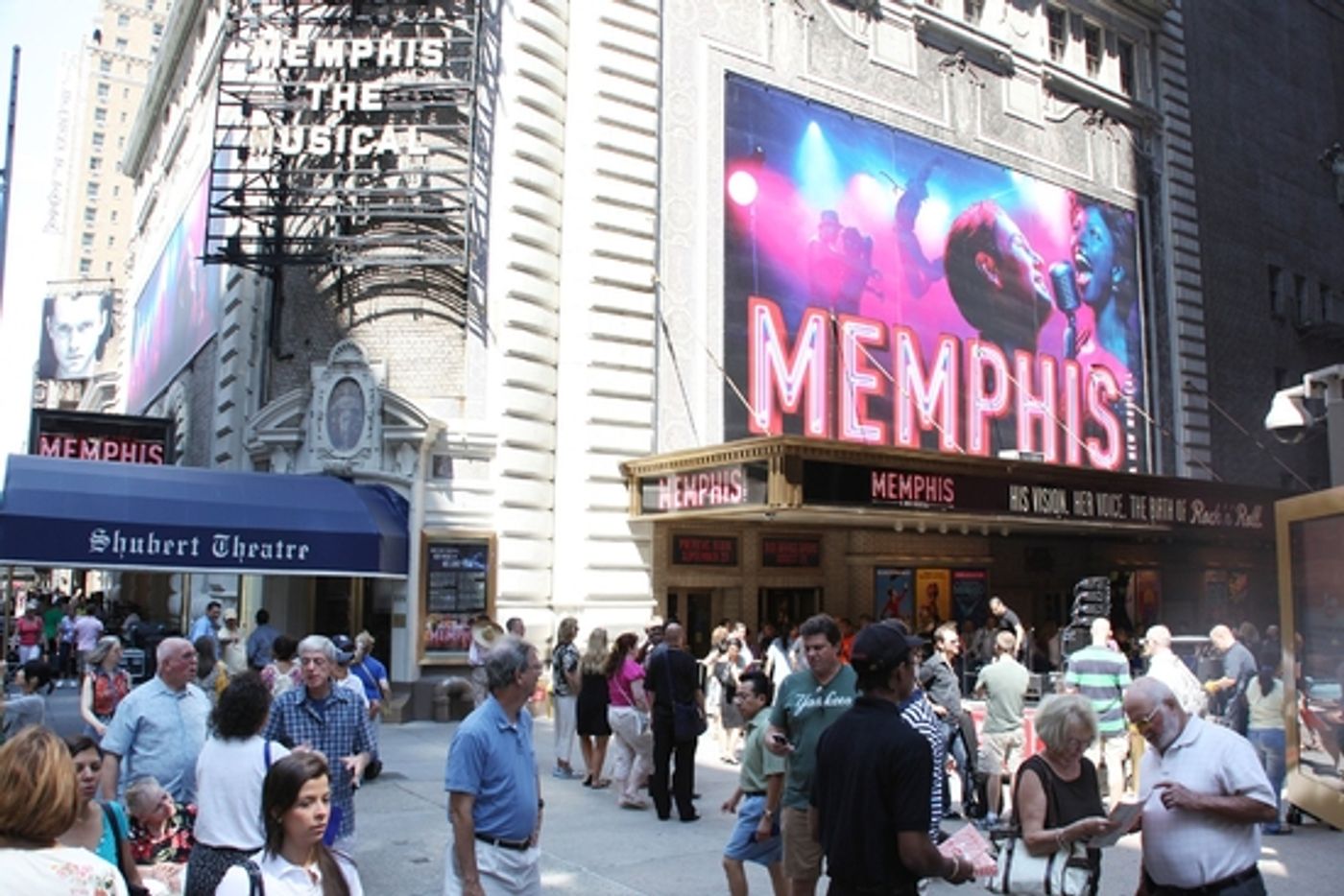 Photo Coverage: Bryan, DiPietro And The MEMPHIS Cast Celebrate Shubert Theatre Box Office Opening  Image