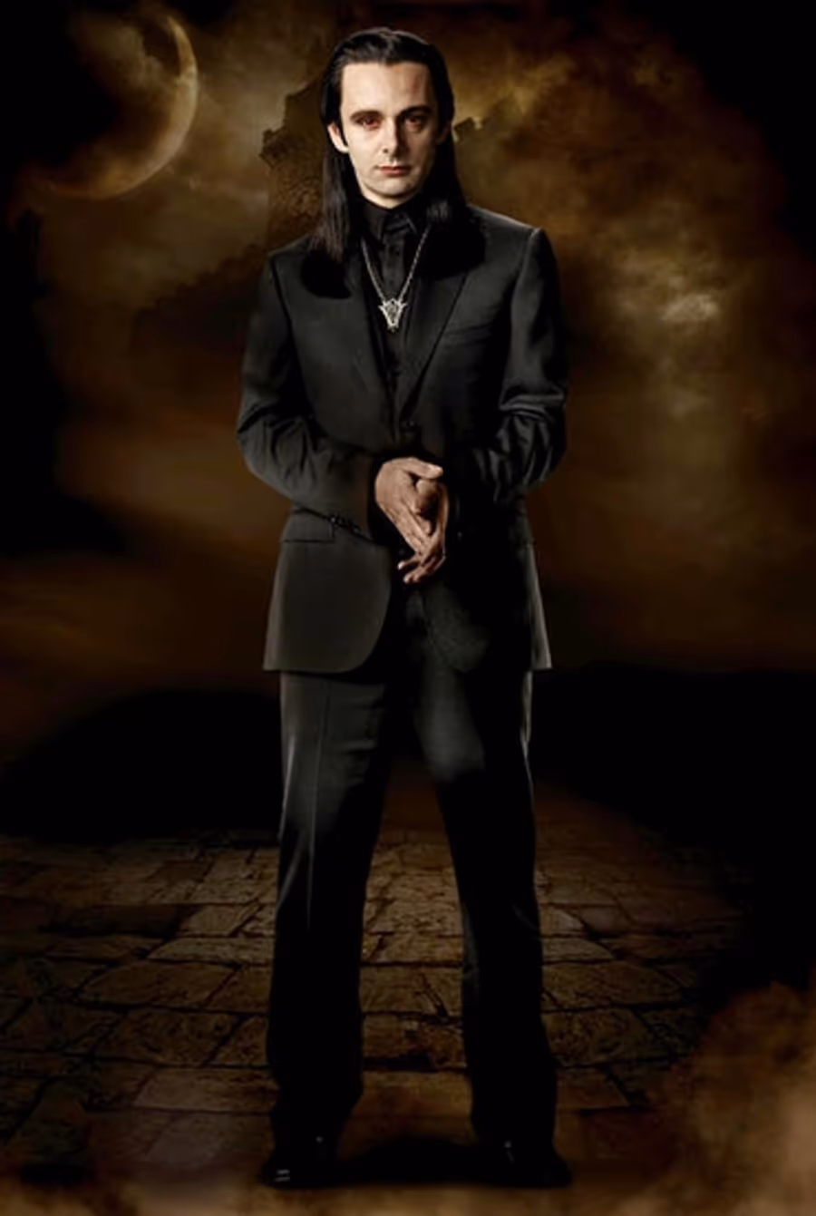 Photo Flash: First Look - Sheen, Fanning As 'Volturi' In 'Twilight: New Moon' Image
