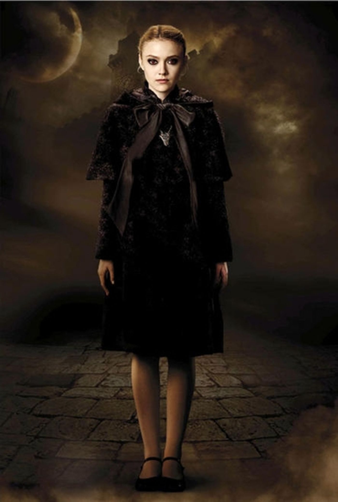 Photo Flash: First Look - Sheen, Fanning As 'Volturi' In 'Twilight: New Moon'  Image