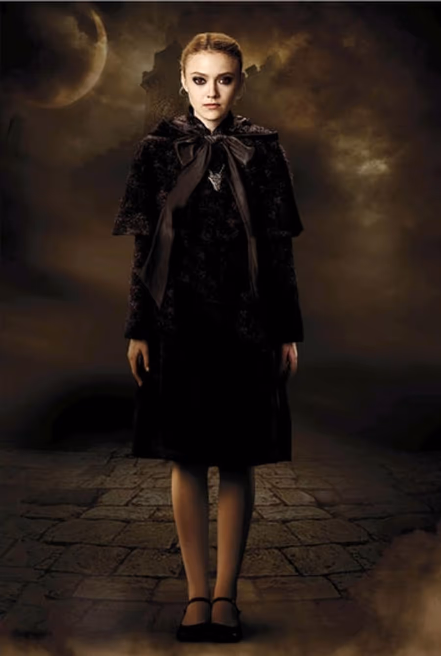 Photo Flash: First Look - Sheen, Fanning As 'Volturi' In 'Twilight: New Moon' Image