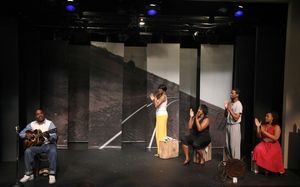 Cavin Yarbrough, Alisa Peoples Yarbrough, Timothy Parham, Akin Barbatunde, Inga Ballard and Carmen Ruby Floyd @ BroadwayWorld Cavin Yarbrough, Alisa Peoples Yarbrough, Timothy Parham, Akin Barbatunde, Inga Balla Photo