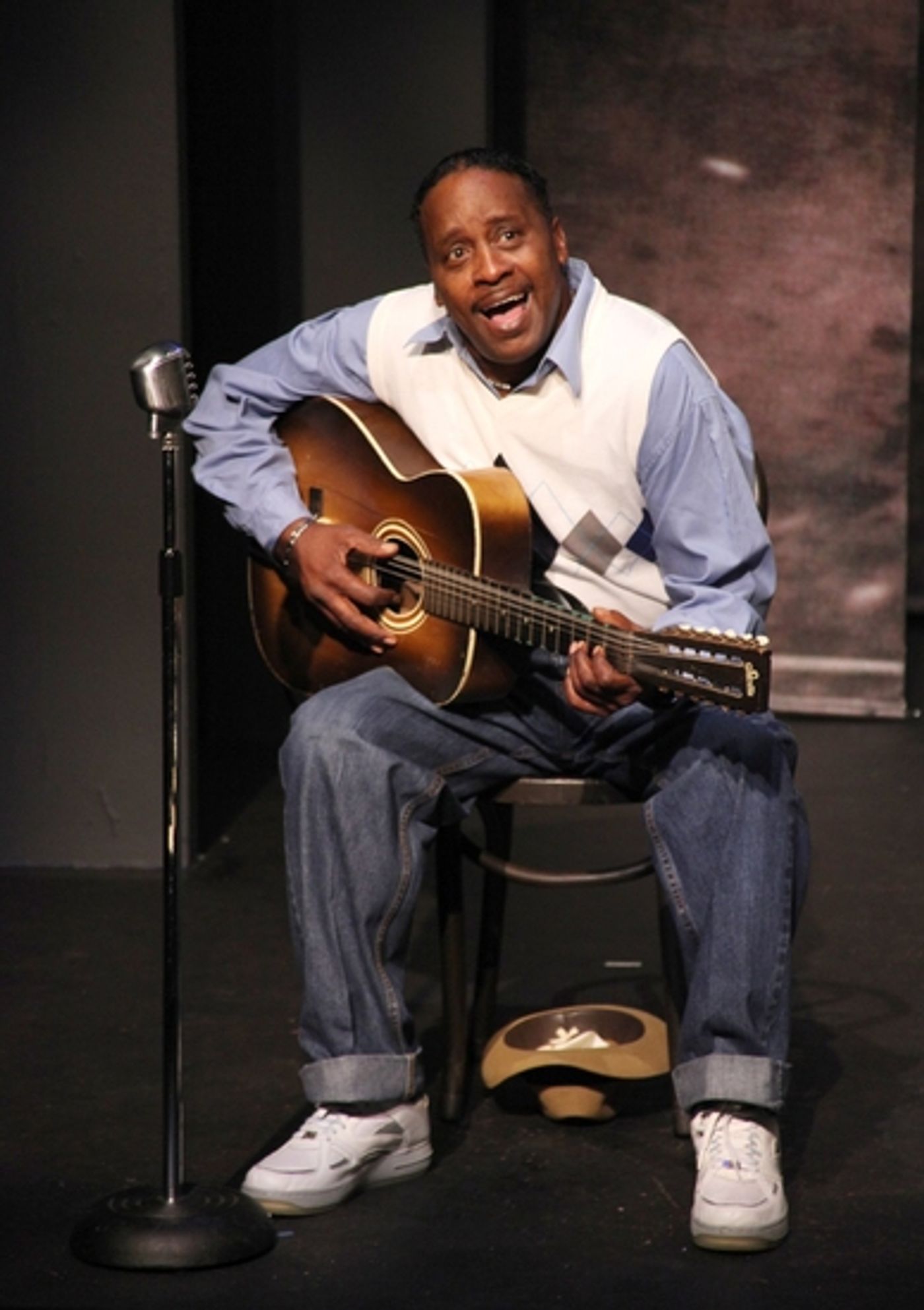 Photo Coverage EXCLUSIVE: 'BLIND LEMON BLUES' In Rehearsal  Image