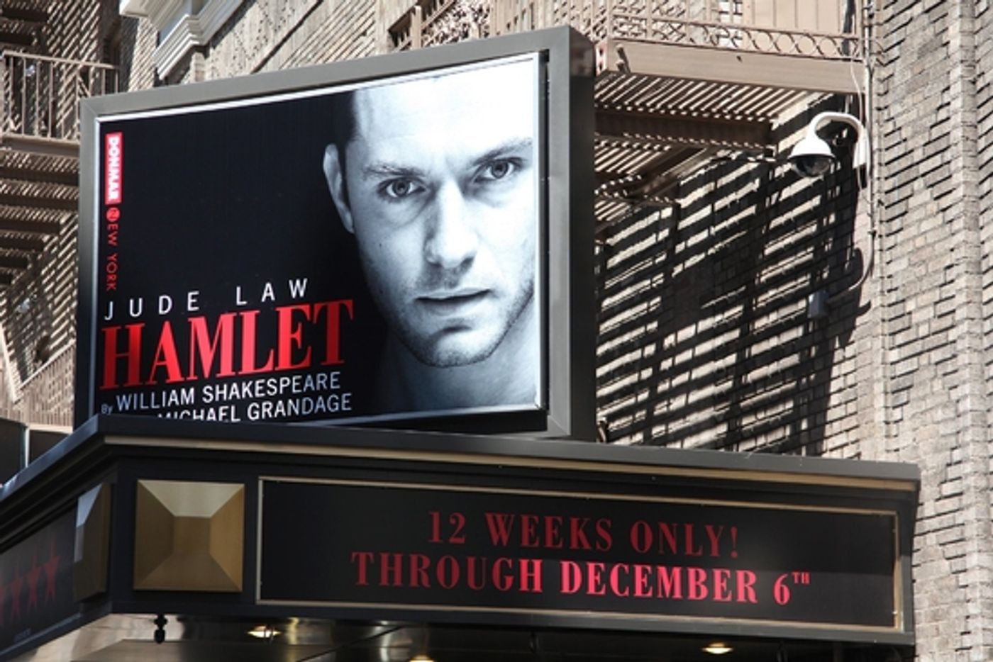 Photo Coverage: 'HAMLET' Marquee Unveiling At The Broadhurst Theatre  Image