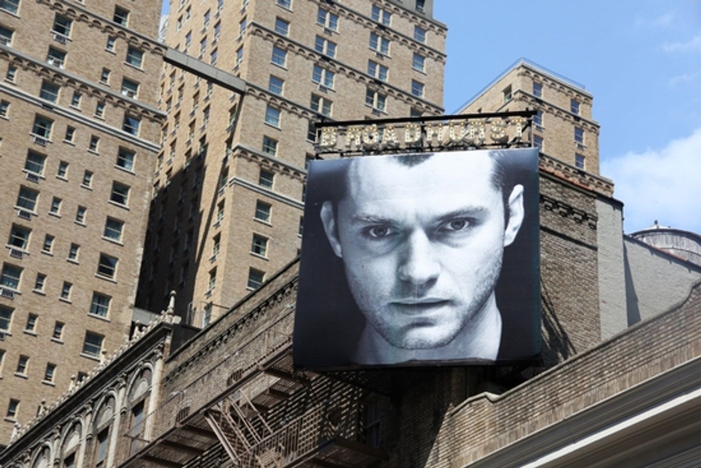 Photo Coverage: 'HAMLET' Marquee Unveiling At The Broadhurst Theatre  Image
