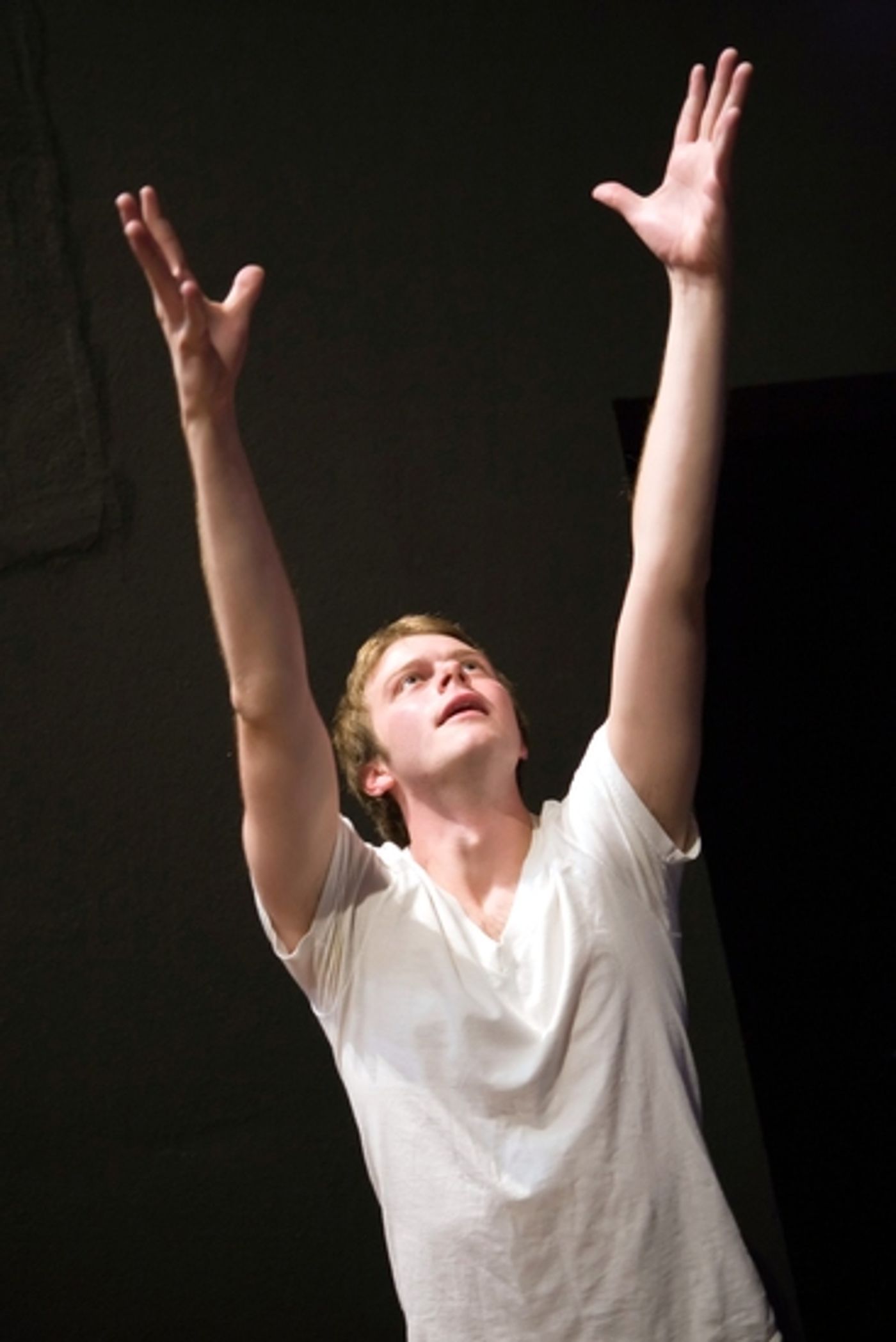 Photo Flash: New Edgecliff Theatre Opens Its 2009/10 Season With EQUUS  Image