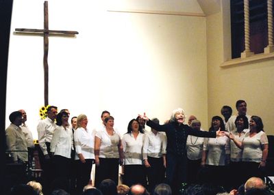 Carol Channing and Choir Photo