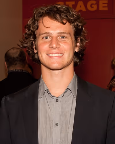 Jonathan Groff Photo