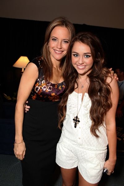 Kelly Preston and Miley Cyrus Photo
