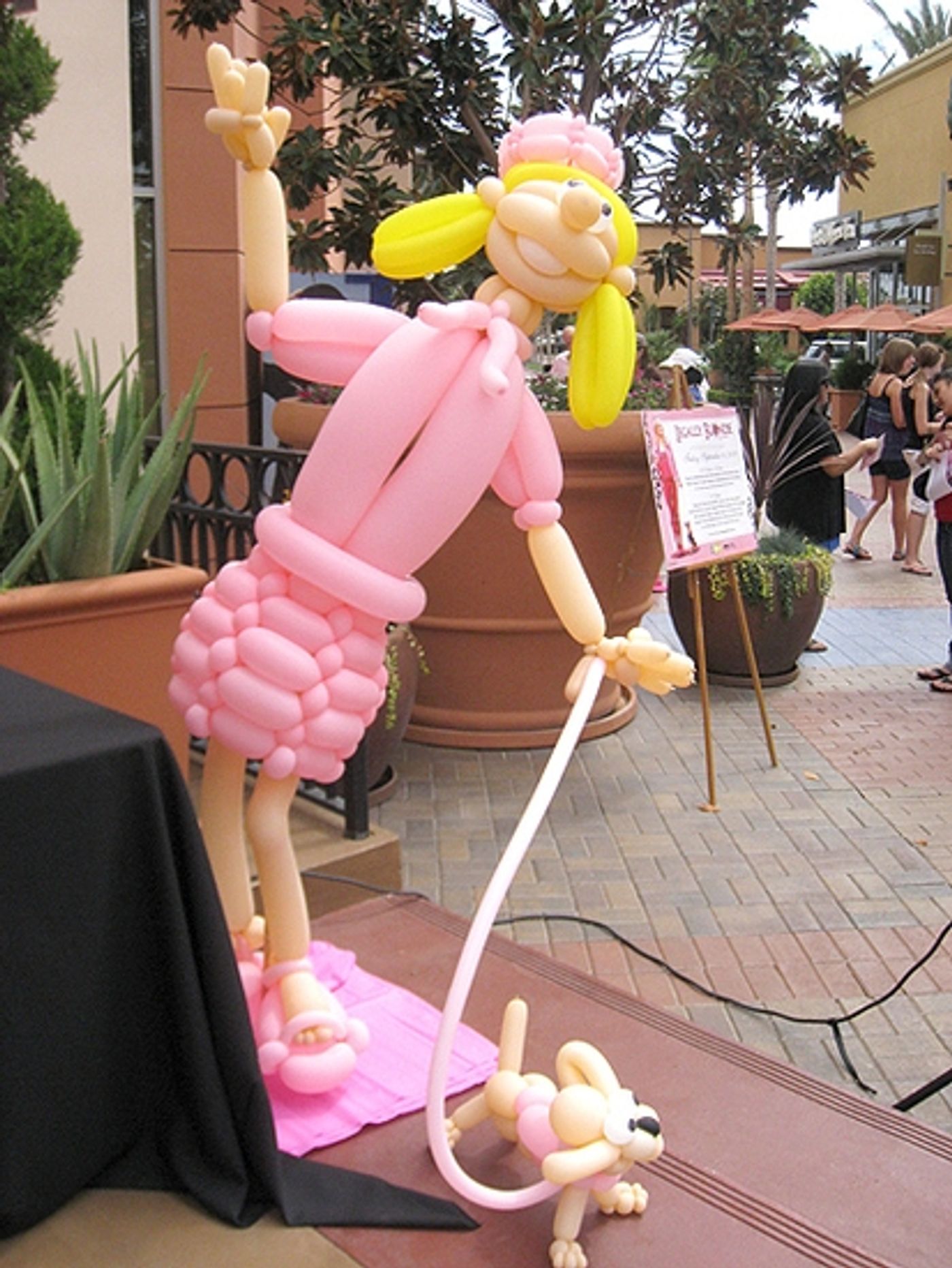 Photo Coverage: Legally Blonde The Musical Day in the O.C. Photo Coverage: Legally Blonde The Musical Day in the O.C. Image