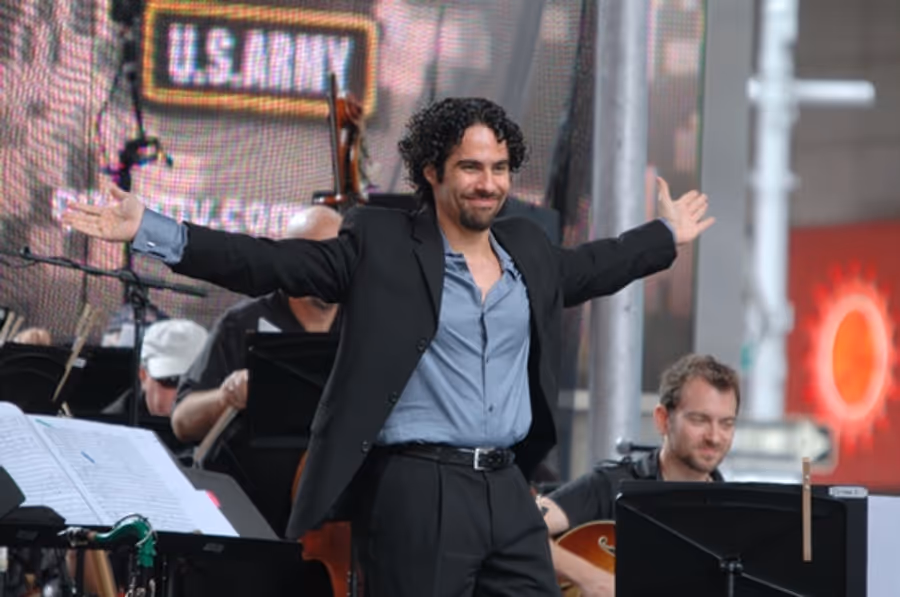 Photo Coverage: Broadway on Broadway 2009 - The Performances Part One! Image