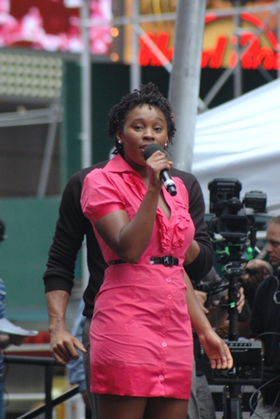 Photo Coverage: Broadway on Broadway 2009 - The Performances Part One! Image