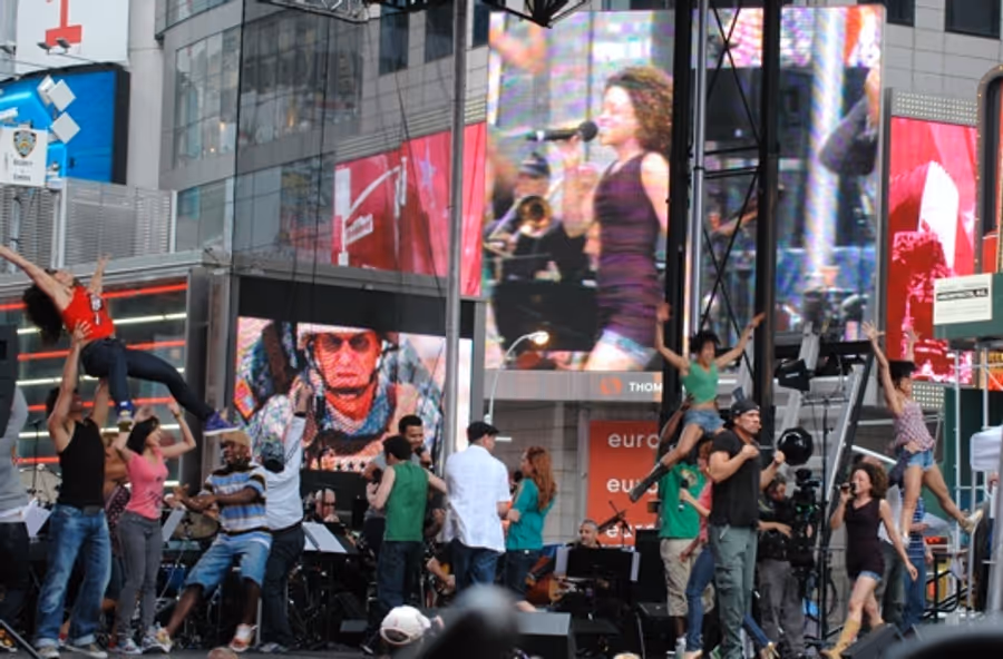 Photo Coverage: Broadway on Broadway 2009 - The Performances Part One! Image