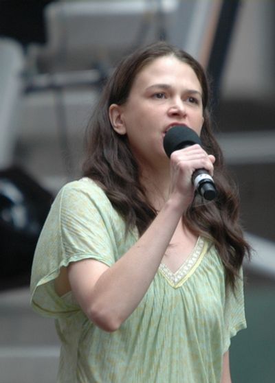 Sutton Foster Photo