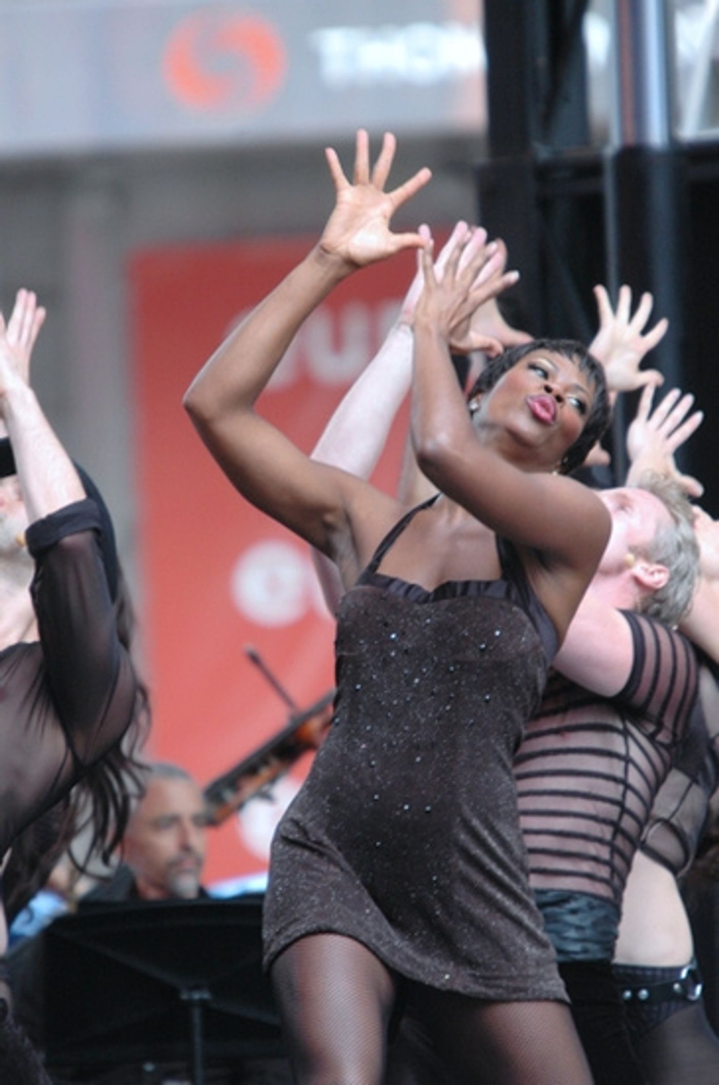 Photo Coverage: Broadway on Broadway 2009 - The Performances Part One!  Image