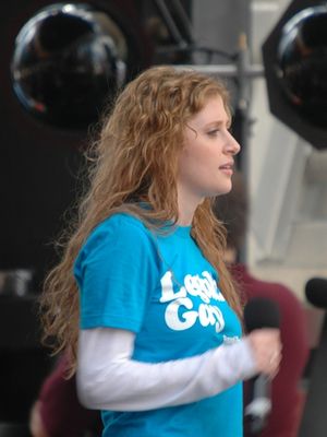 Caissie Levy-Hair Photo