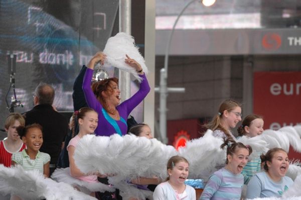 Haydn Gwynne, Tommy Batchelor and the cast of Billy Elliot Photo