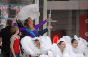 Haydn Gwynne, Tommy Batchelor and the cast of Billy Elliot Photo