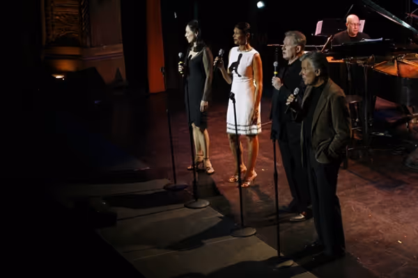 Victoria Mallory, Penny Worth, Harvey Evans & Kurt Peterson Photo