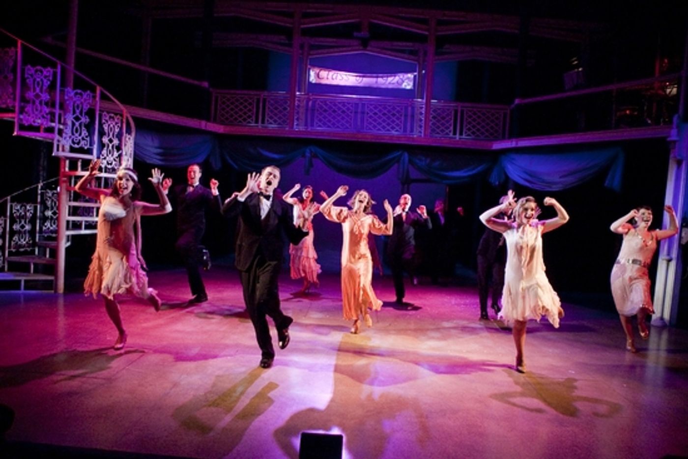 Photo Flash: IT'S A WONDERFUL LIFE, New Wolsey Theatre  Image