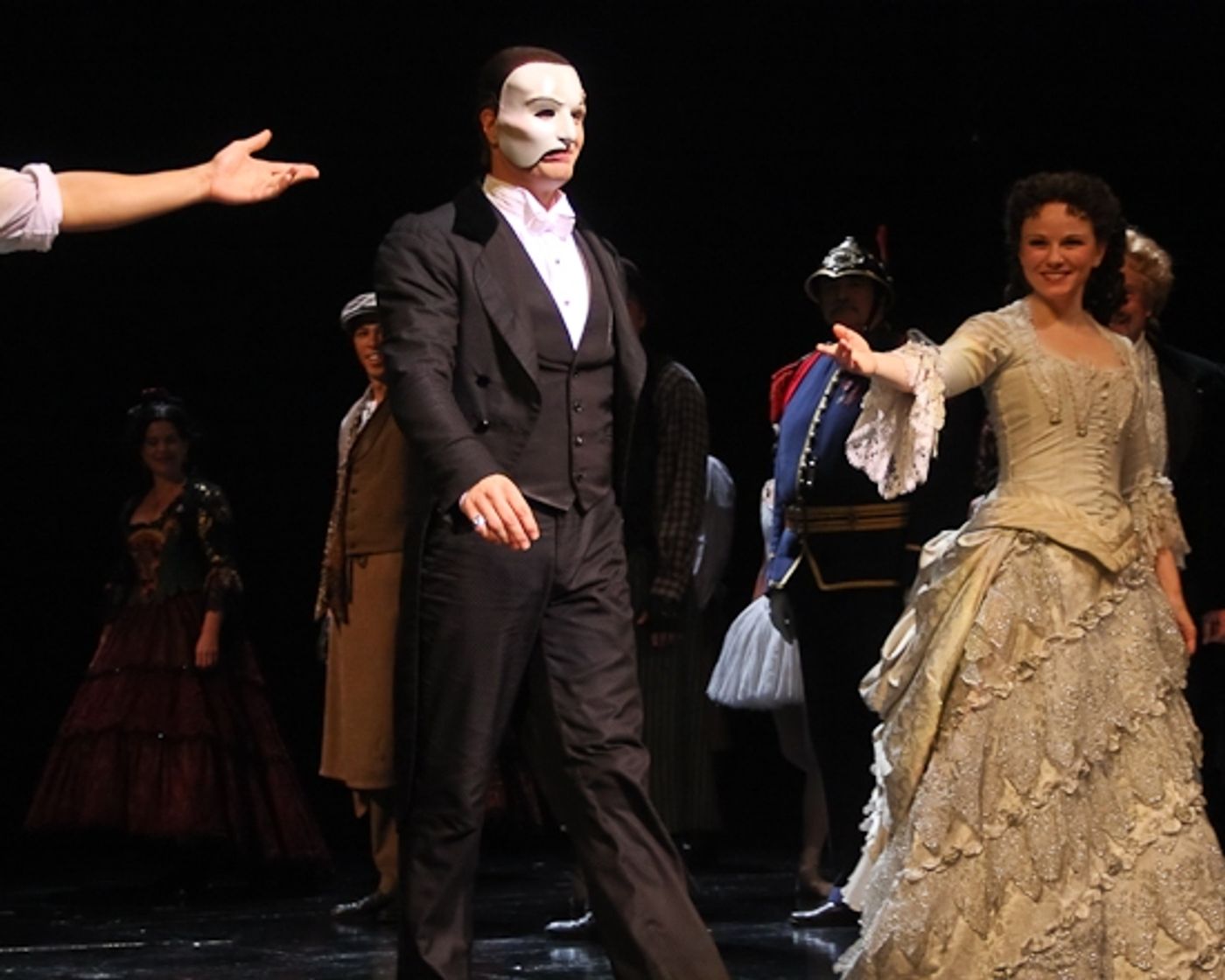 Photo Coverage: THE PHANTOM OF THE OPERA 's 9000th Performance on Broadway - Curtain Call  Image
