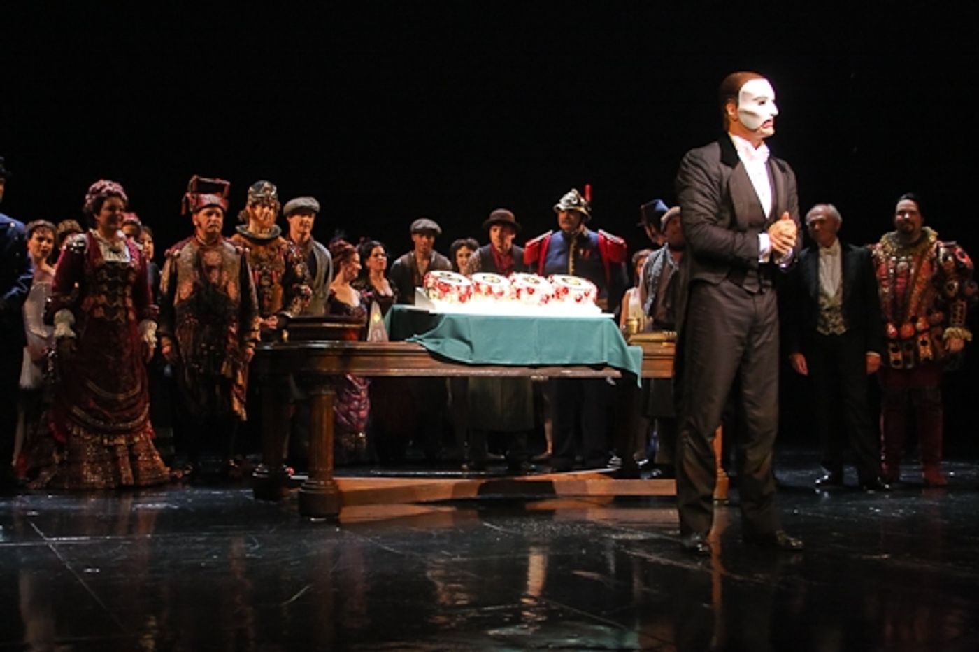 Photo Coverage: THE PHANTOM OF THE OPERA 's 9000th Performance on Broadway - Curtain Call  Image