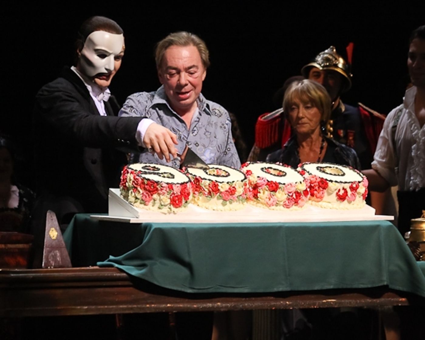 Photo Coverage: THE PHANTOM OF THE OPERA 's 9000th Performance on Broadway - Curtain Call  Image