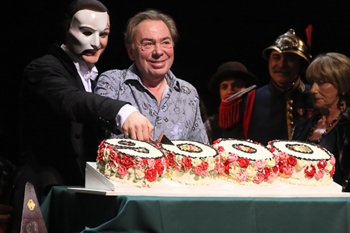 Photo Coverage: THE PHANTOM OF THE OPERA 's 9000th Performance on Broadway - Curtain Call  Image
