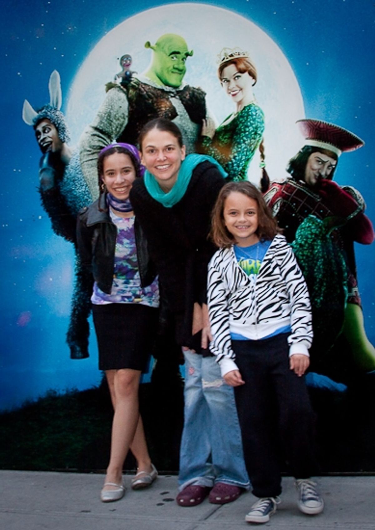 Laura Laureano, Sutton Foster, and Hanna Beatt at 